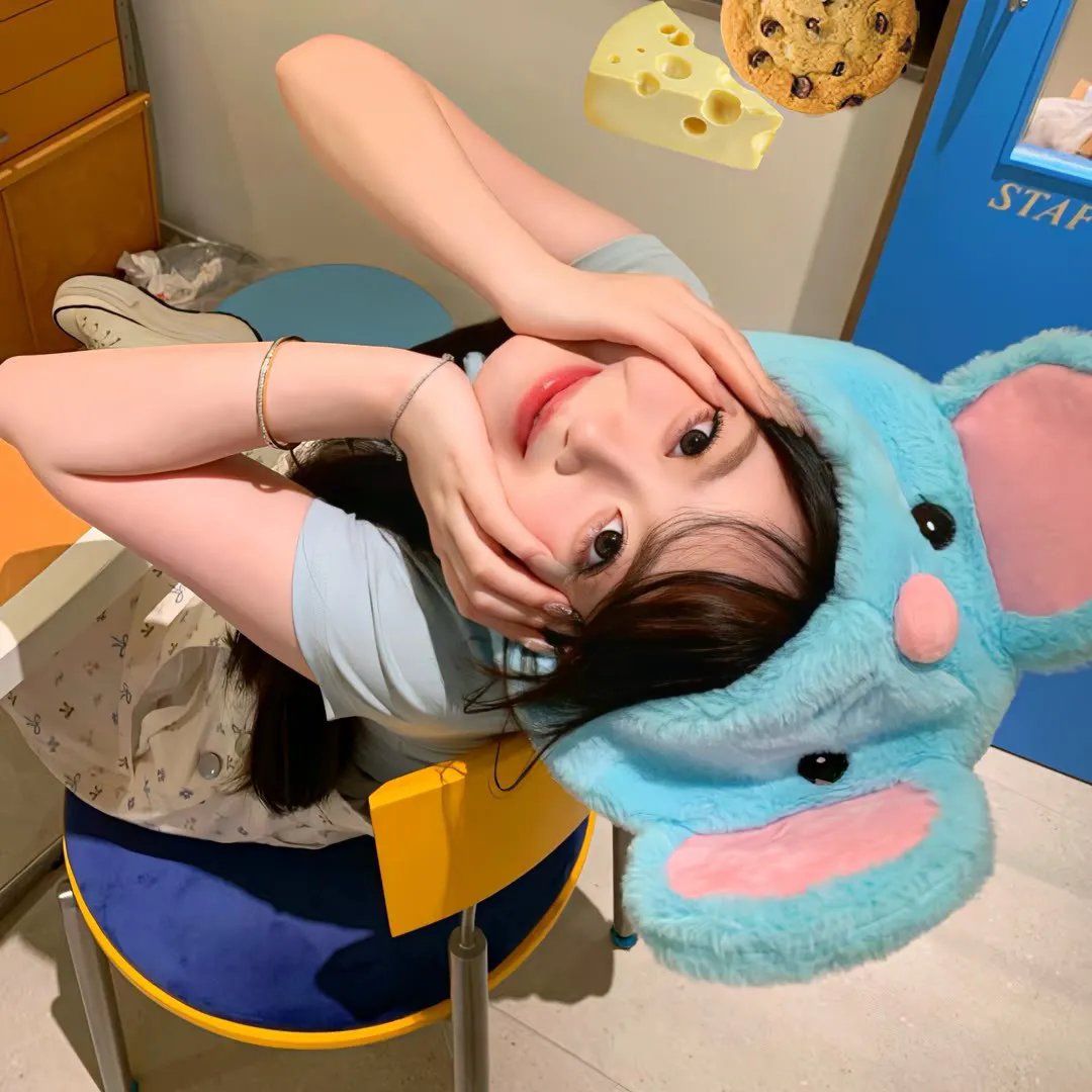 漂亮男孩直播中